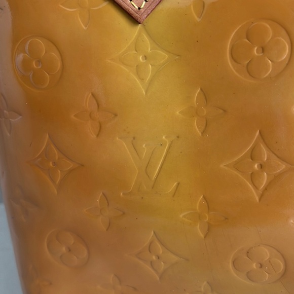 Louis Vuitton Vernis Houston Sholder Bag - Picture 4 of 17